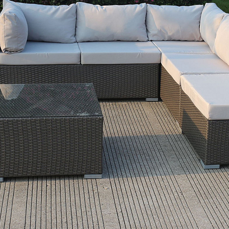 Kemano 4-Piece Outdoor Chaise Lounge Setting