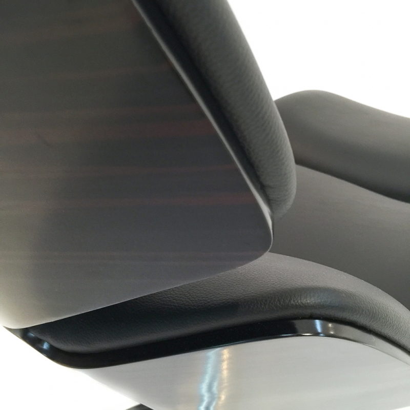 DOR-DOR LOUNGE CHAIR