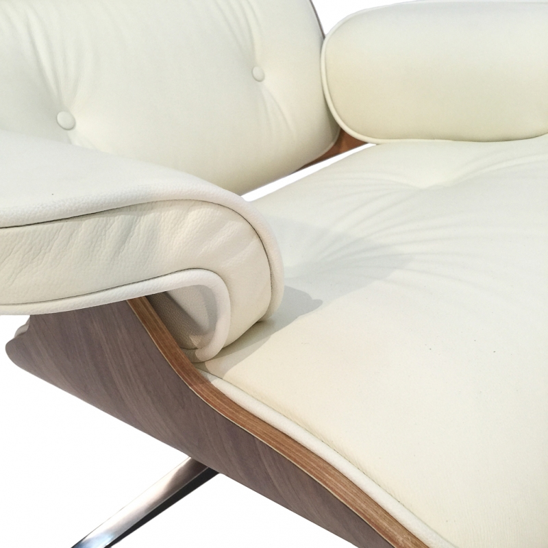 MAN-MAN LOUNGE CHAIR